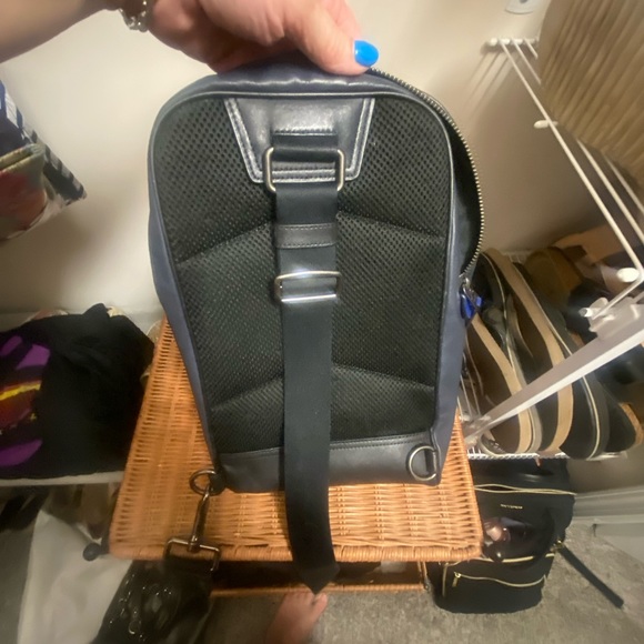 Coach unisex backpack or crossbody - Picture 3 of 3